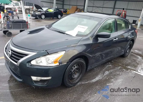 2013 Nissan Altima 2.5 S z USA, uszkodzony, nr VIN 1N4AL3AP3DC110012